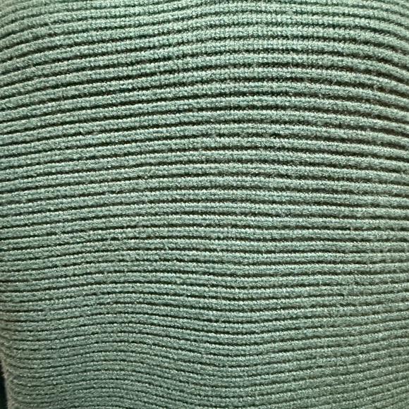 Vince Deep Green Cozy V-Neck Ribbed Sweater - Picture 2 of 7